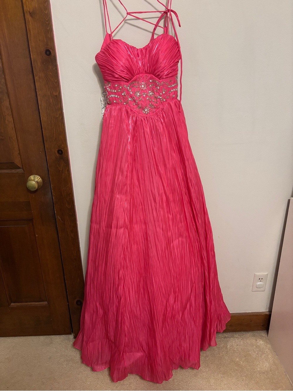 Camille La Vie Hot Pink Pleated Prom Dress Size 3/4